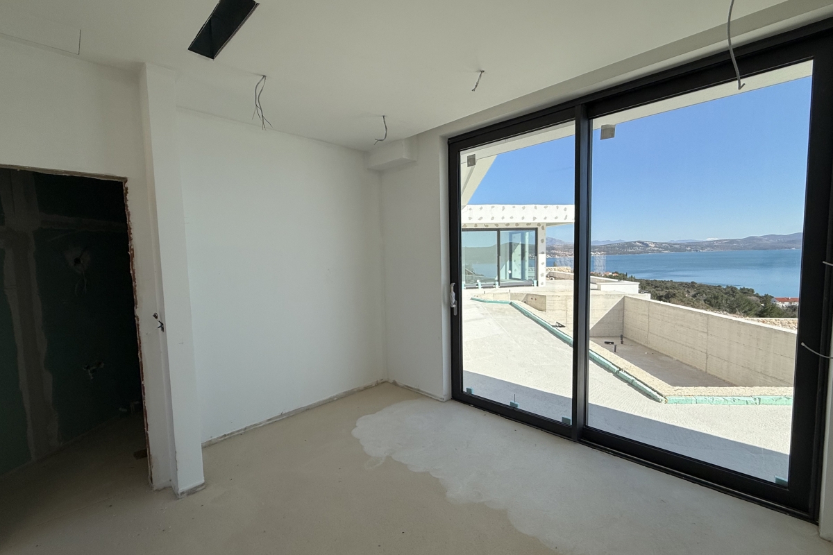 Straordinaria villa con una magnifica vista sul mare