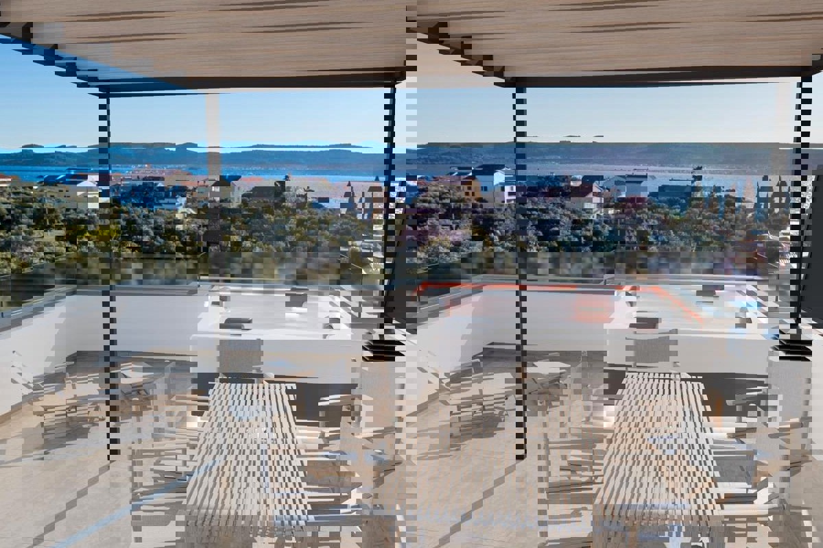 Appartamento con due camere da letto e terrazza sul tetto