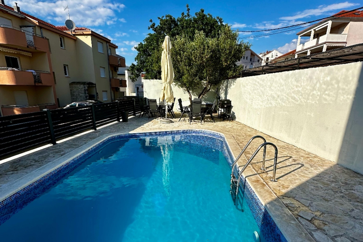 Bellissima casa con piscina e spettacolare vista sul mare