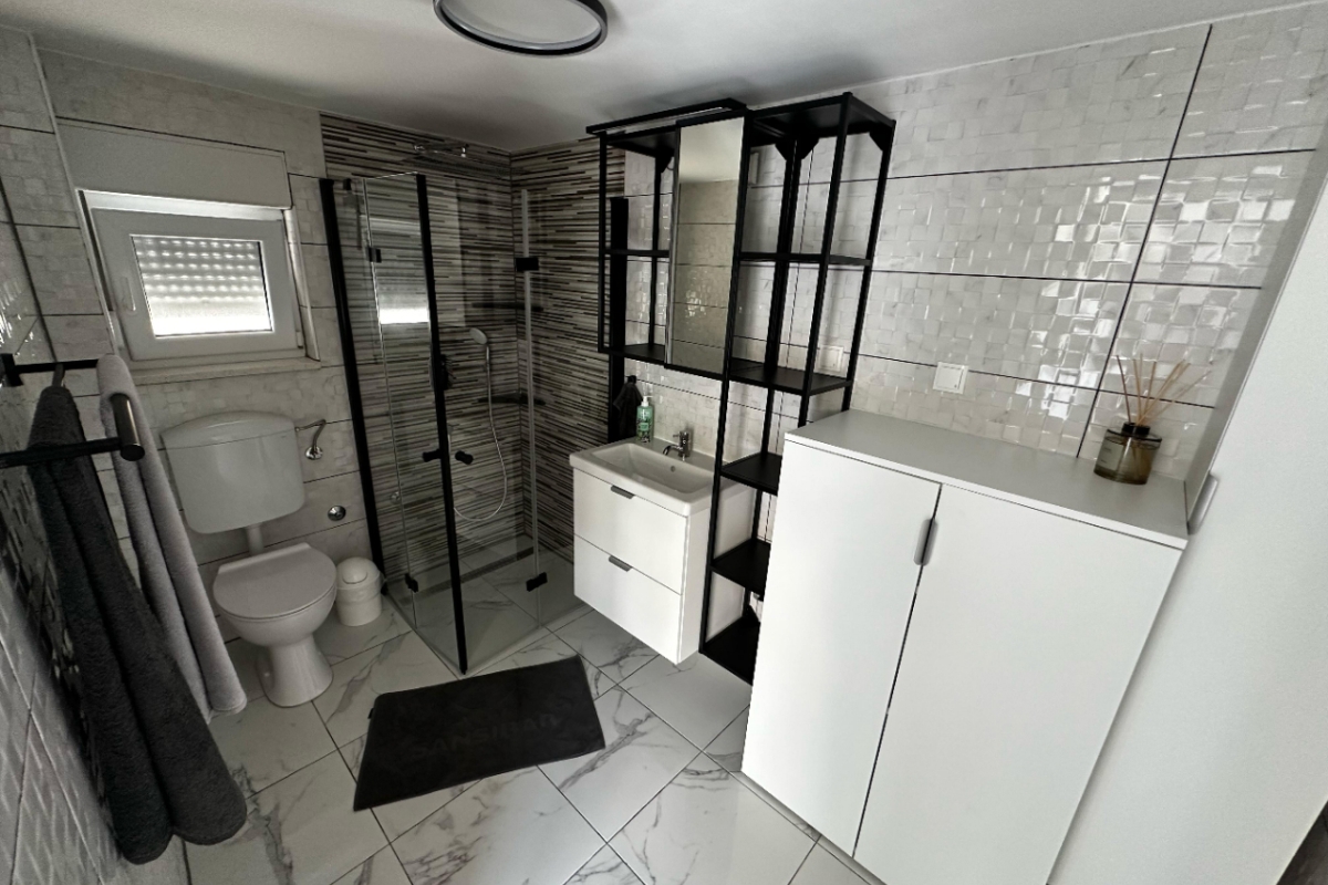 Bellissima casa con piscina e spettacolare vista sul mare