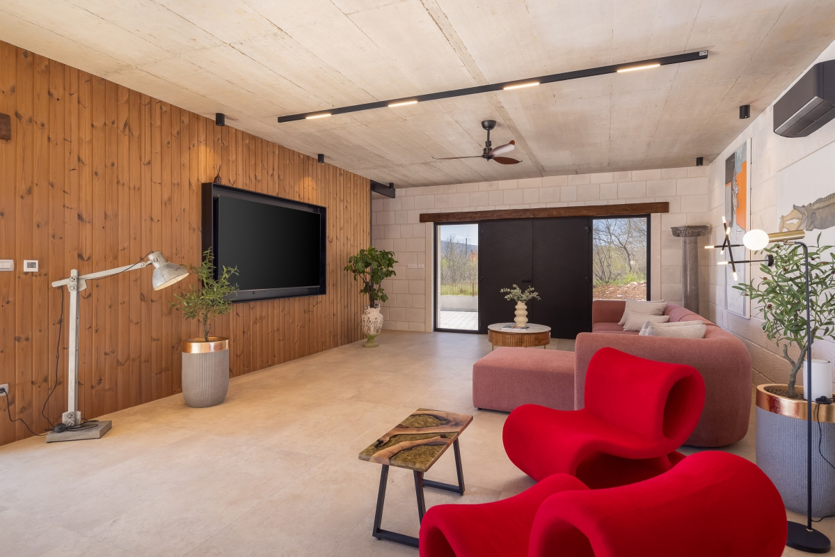 Villa di lusso con piscina e campo da tennis vicino a Spalato