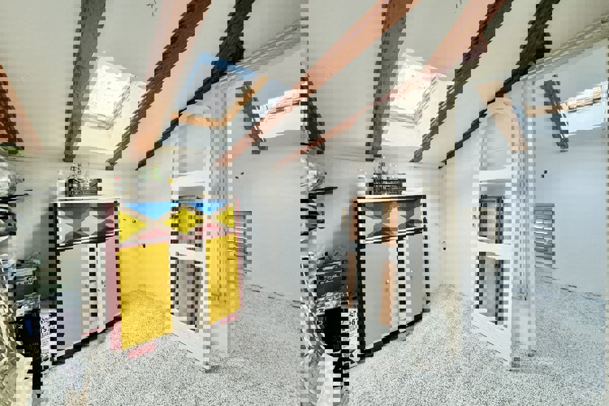 Ampio appartamento con monolocale separato vicino al Lungomare