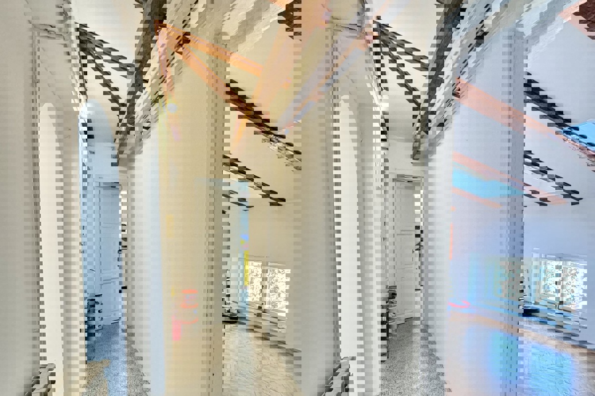 Ampio appartamento con monolocale separato vicino al Lungomare