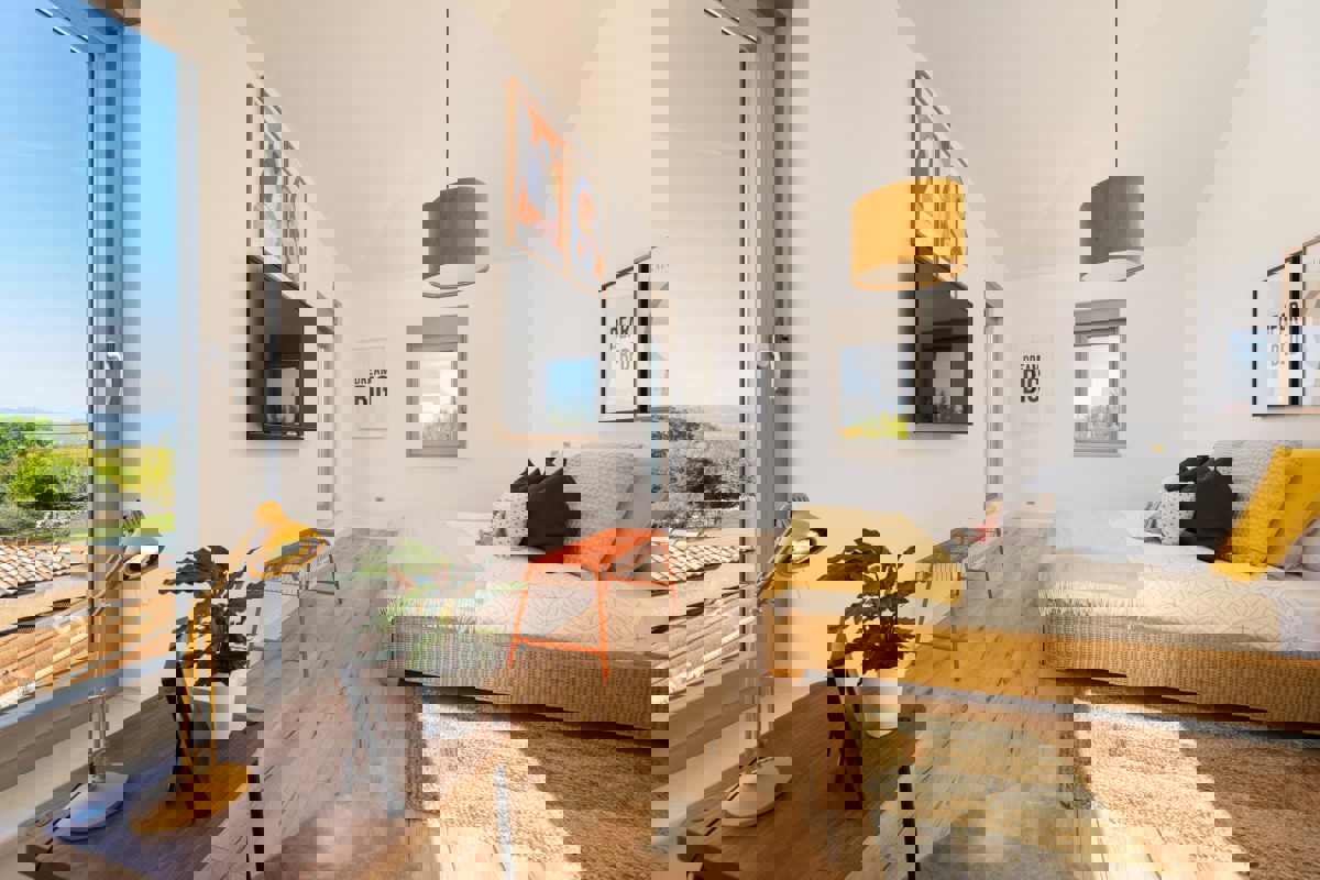 Casa moderna con piscina