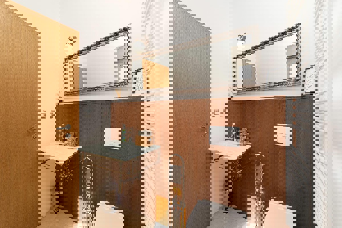 Casa moderna con piscina