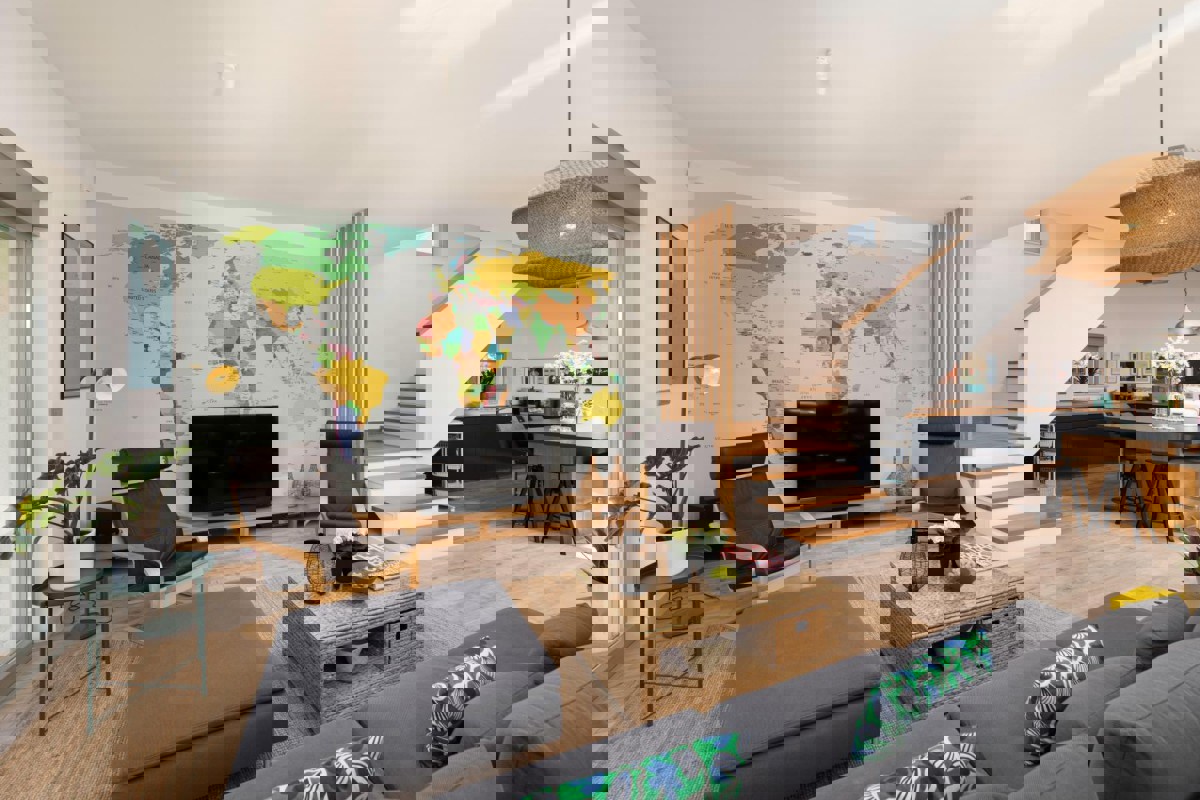 Casa moderna con piscina