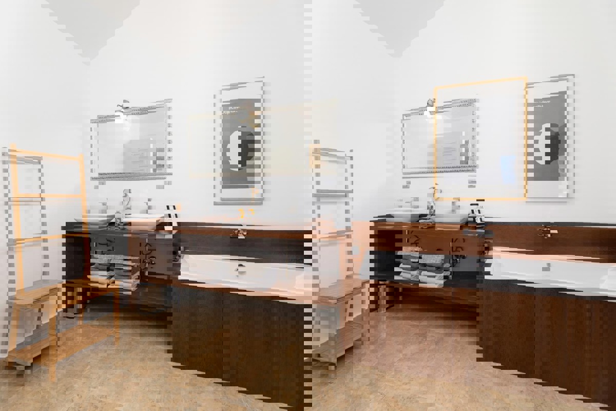 Casa moderna con piscina