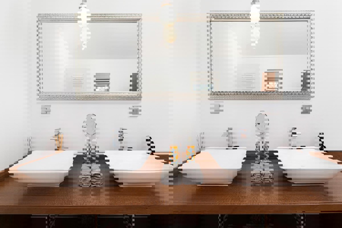 Casa moderna con piscina