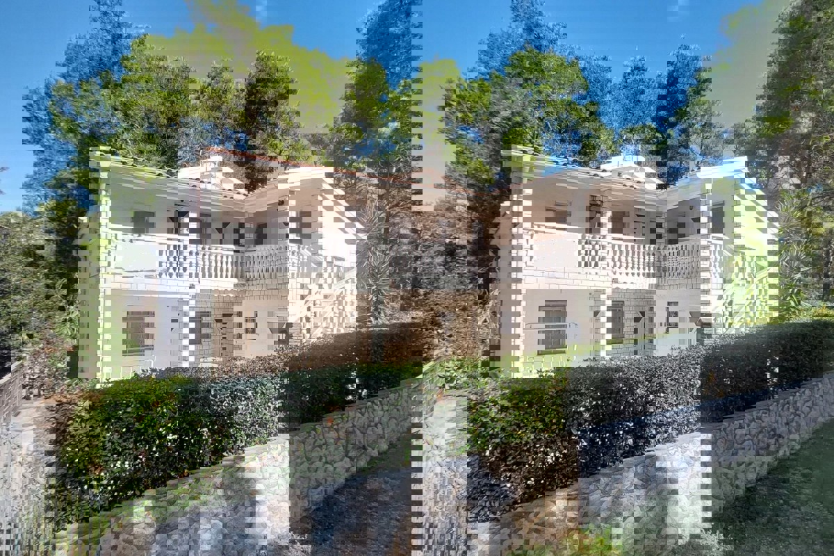 Casa plurifamiliare in zona tranquilla