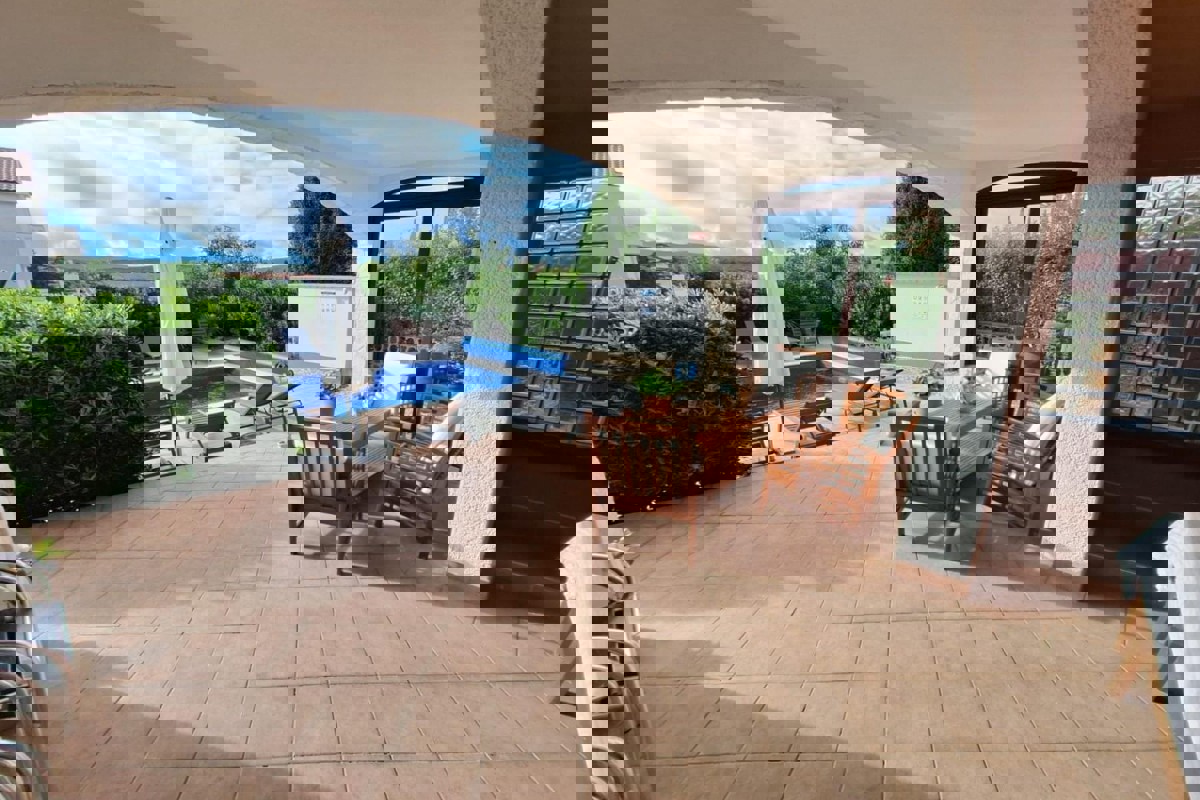 Casa indipendente con piscina vicino al mare