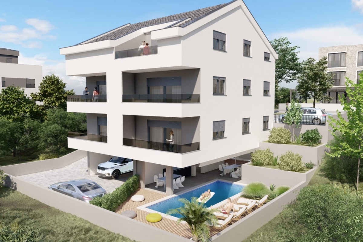 Straordinario attico con ampia terrazza e vista mare