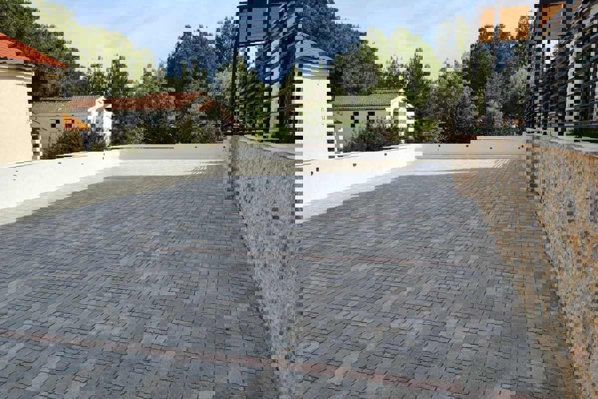 Appartamento duplex vicino al mare a Nerezine