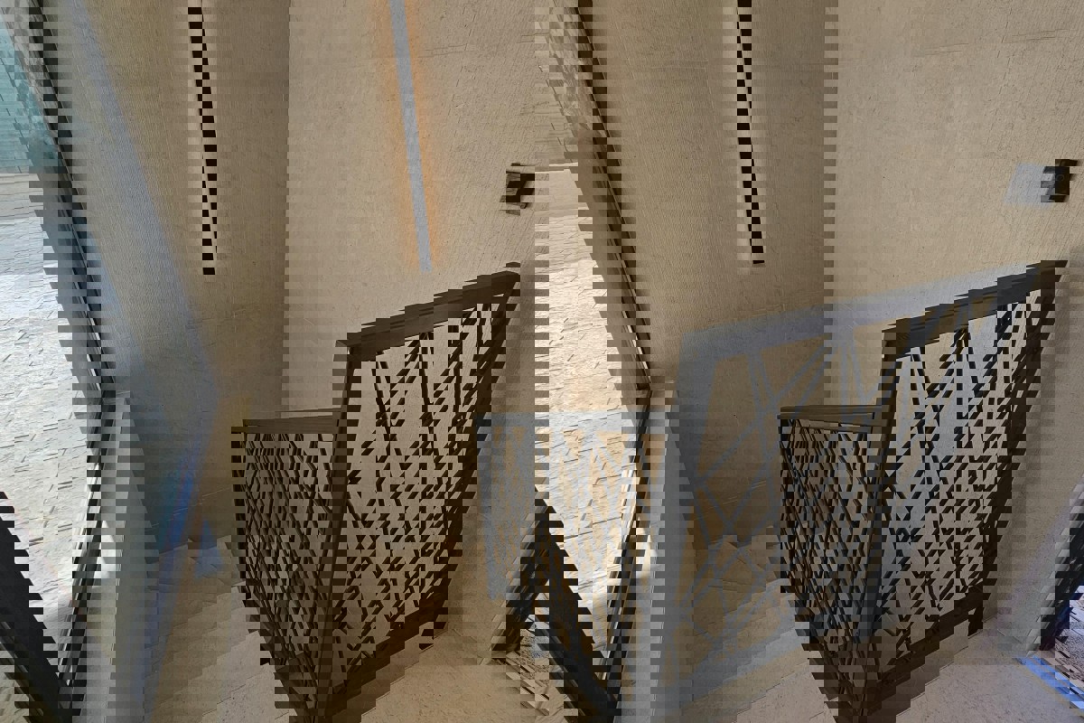 Attico con terrazza panoramica e piscina