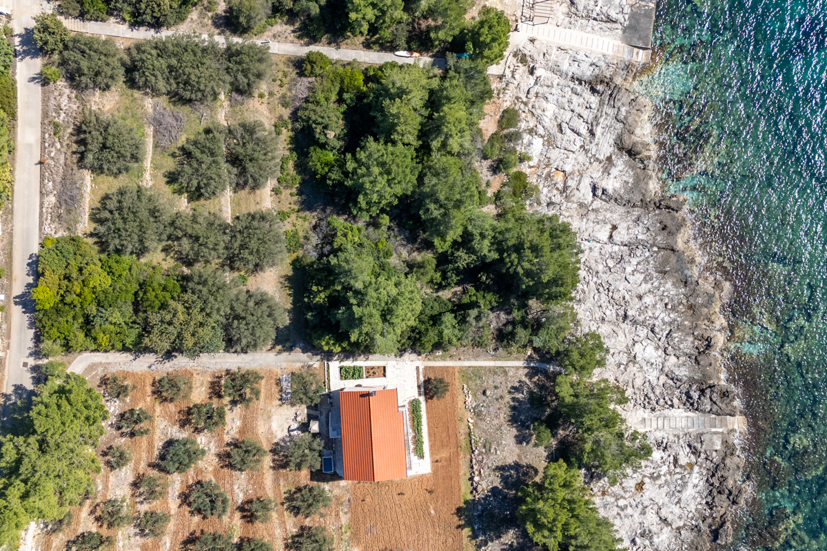 Terreno edificabile in prima fila sul mare