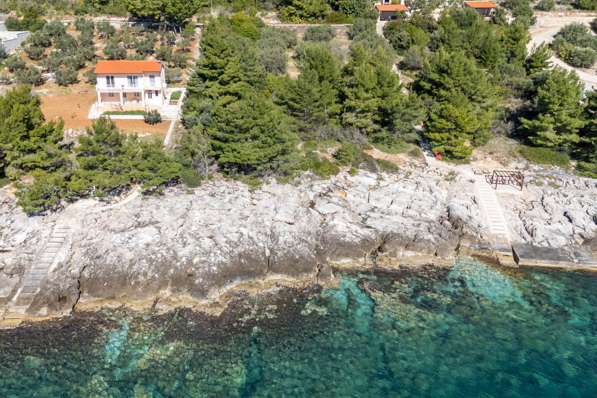 Terreno edificabile in prima fila sul mare
