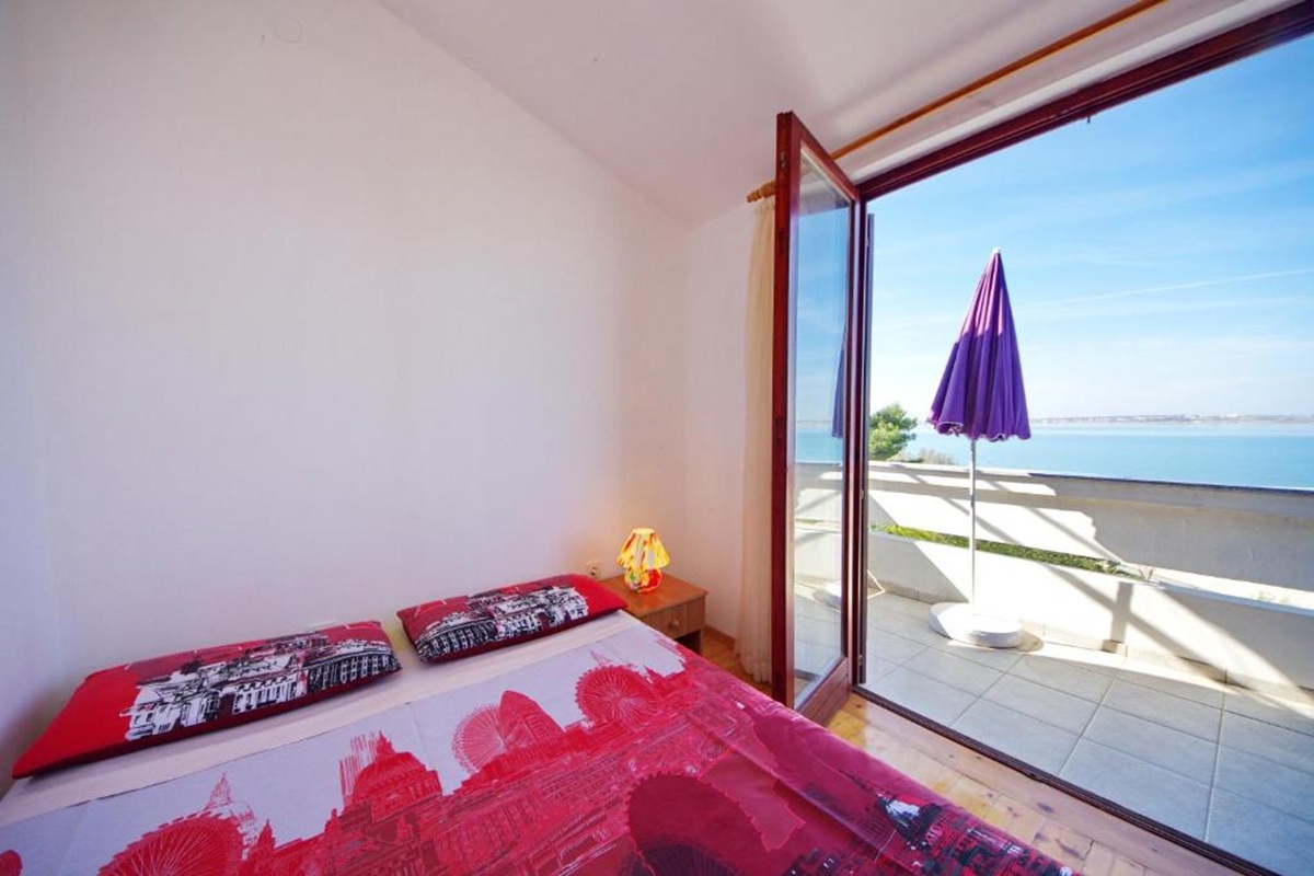 Palazzina in prima fila al mare