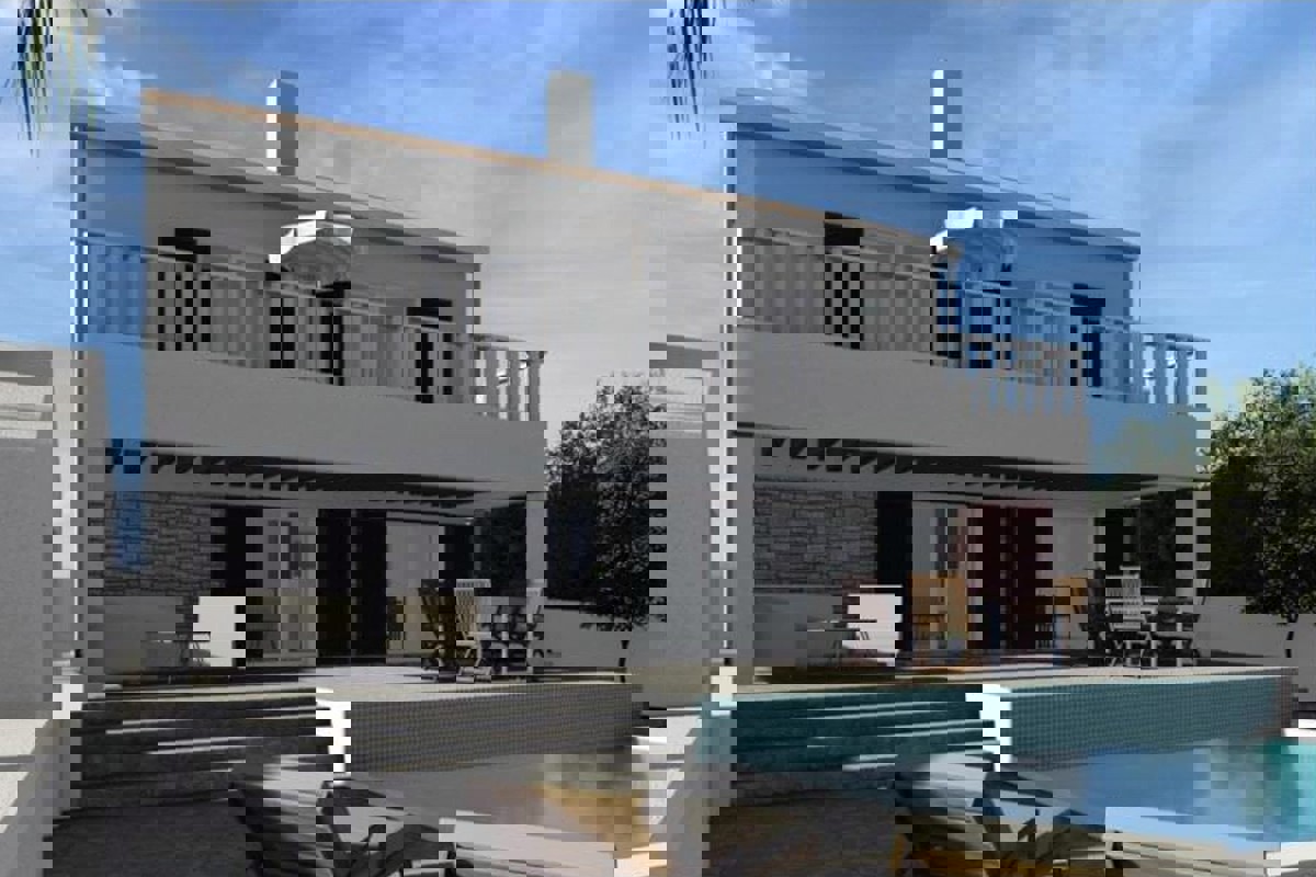 Terreno edificabile con progetto e vista mare