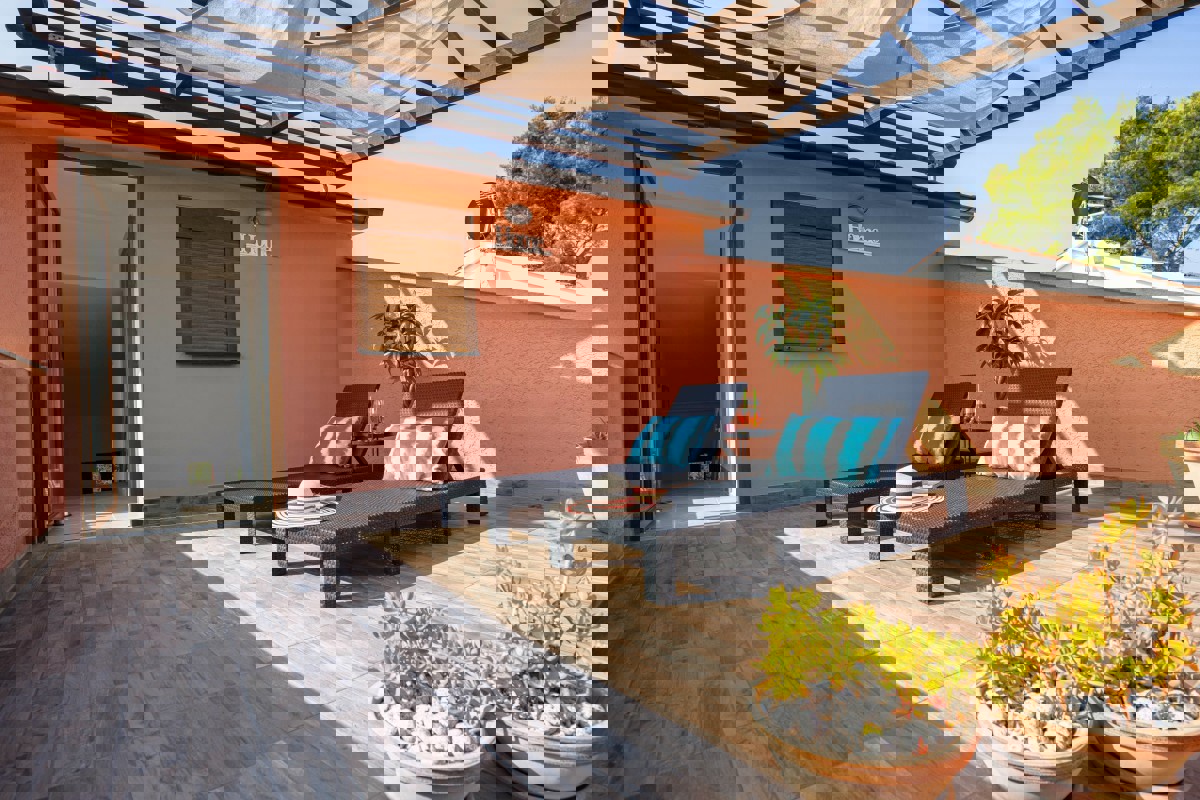 Casa vacanze con giardino mediterraneo, piscina e sauna