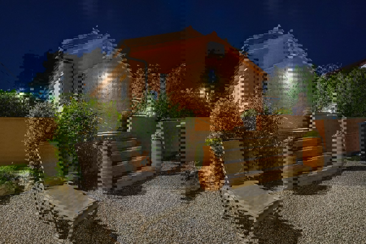 Casa vacanze con giardino mediterraneo, piscina e sauna