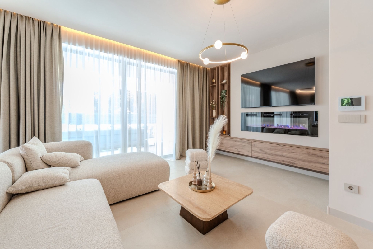 Villa di lusso con piscina e vista mare aperta