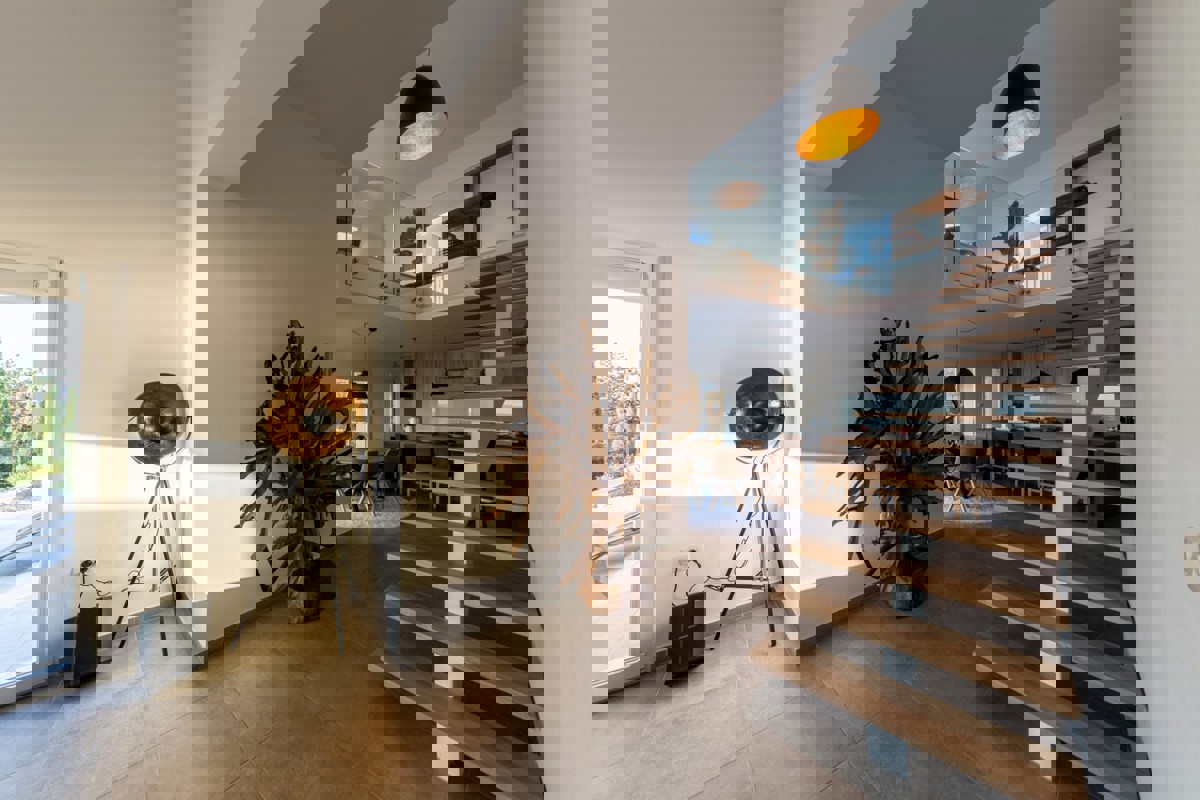 Villa di lusso in collina con vista panoramica sul Quarnero, piscina e totale privacy