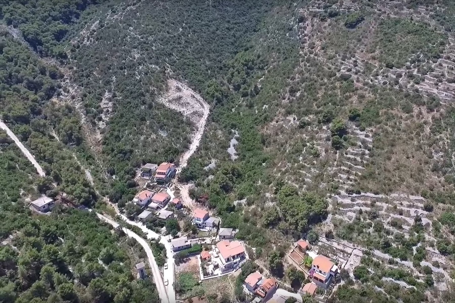 Terreno edificabile con vista mare