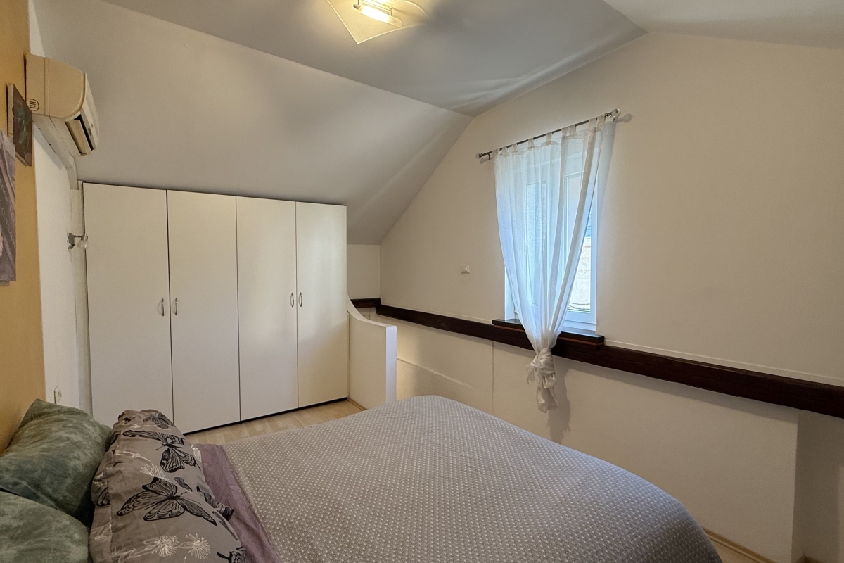 Radunica, centro di Split, Casa semi-indipendente in vendita