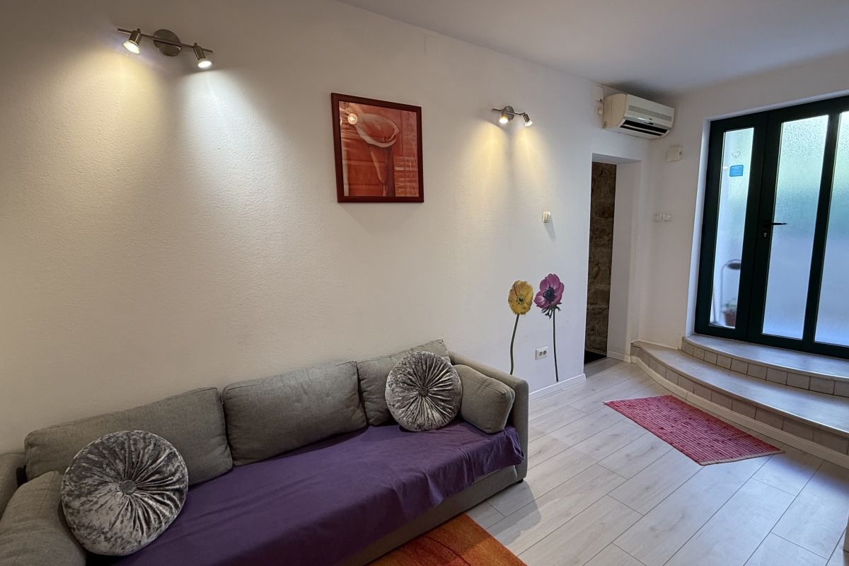 Radunica, centro di Split, Casa semi-indipendente in vendita