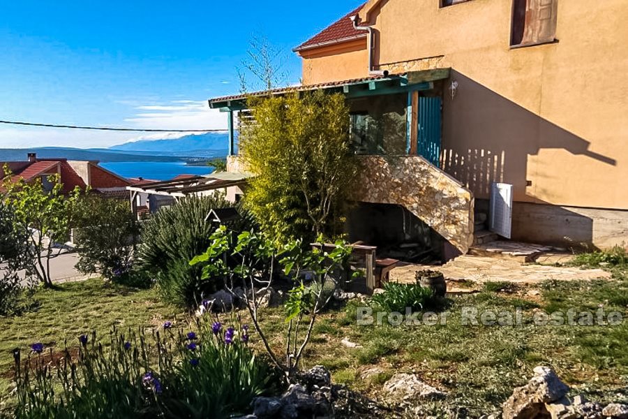 Casa indipendente con vista mare