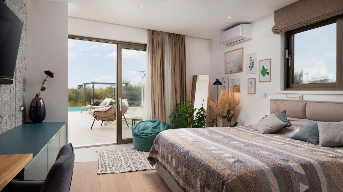 Casa moderna con piscina