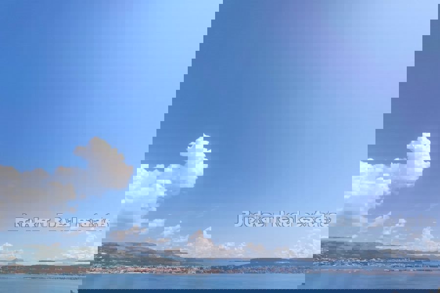 Palazzina con vista mare