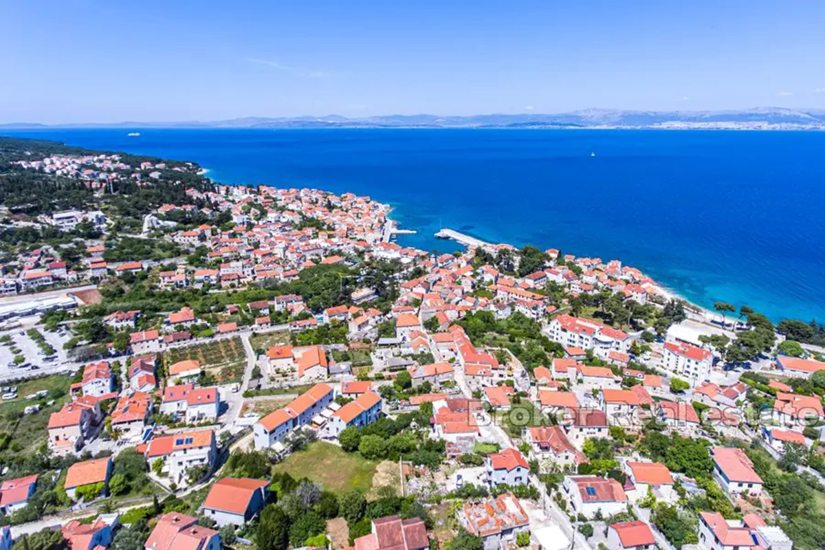 Moderna villa di nuova costruzione con vista mare