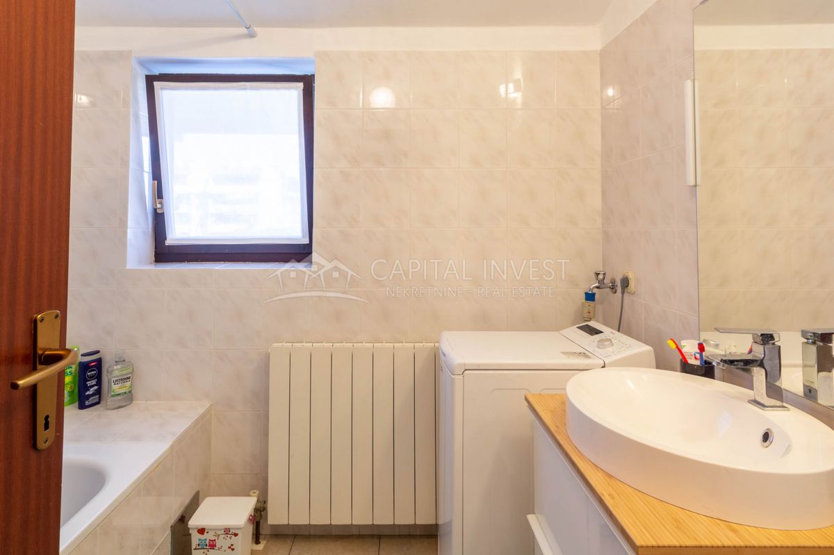Appartamento con balcone, Pola, Veruda
