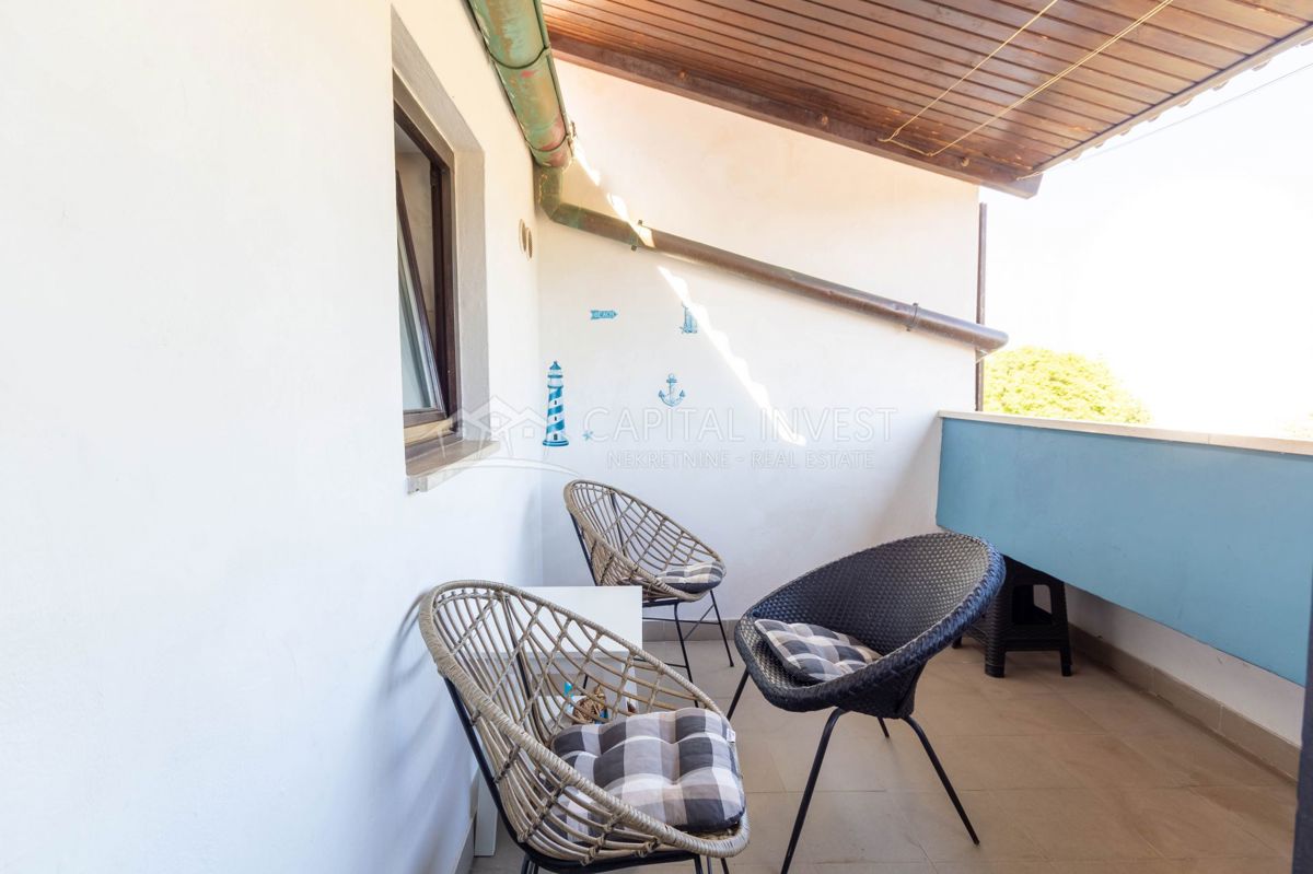 Appartamento con balcone, Pola, Veruda