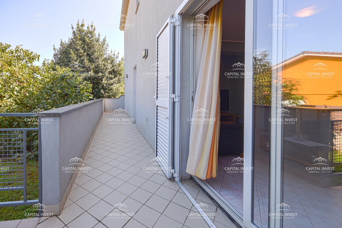 Appartamento trilocale in casa, garage, Pola, Istria