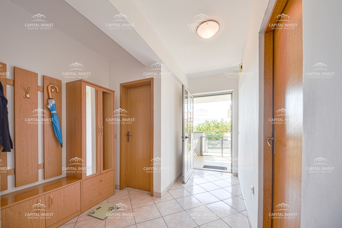 Appartamento trilocale in casa, garage, Pola, Istria