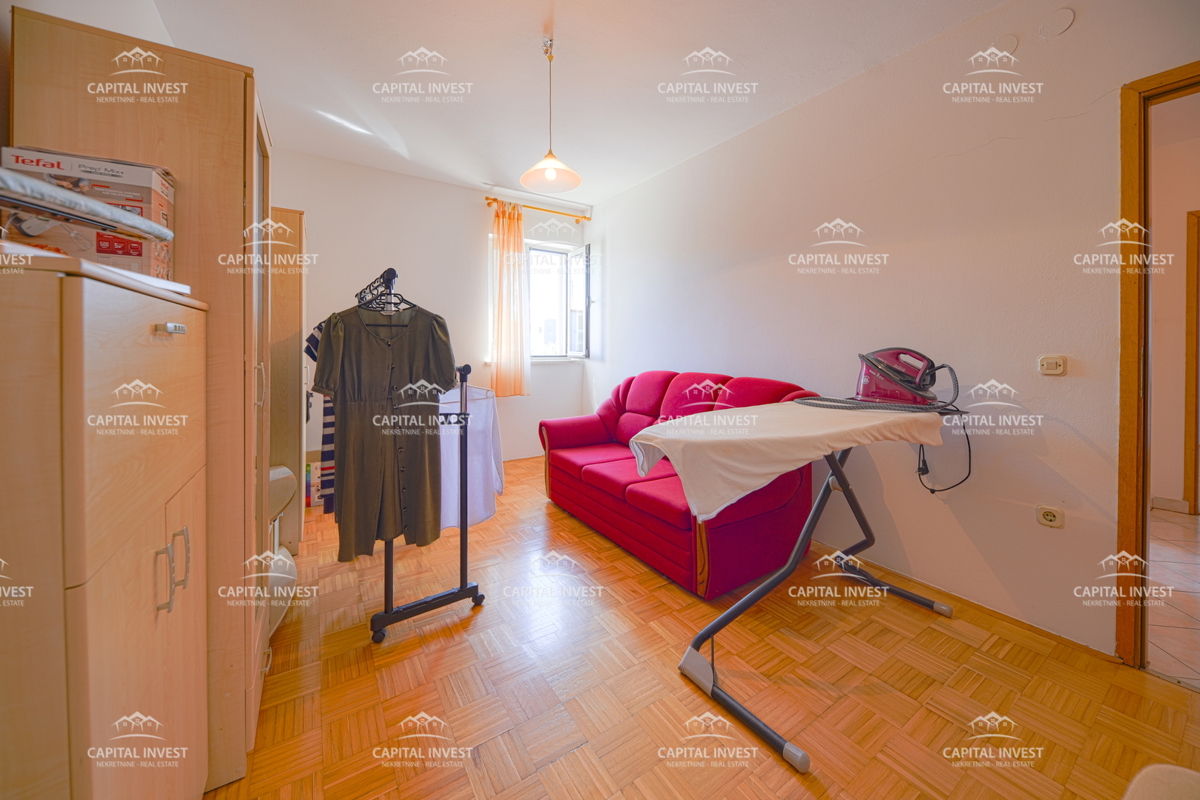 Appartamento trilocale in casa, garage, Pola, Istria