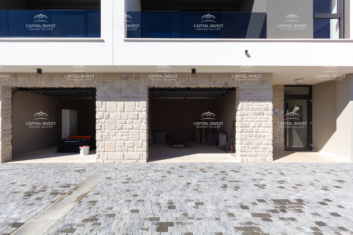 Appartamento trilocale, due balconi, nuova costruzione, Pola, Istria