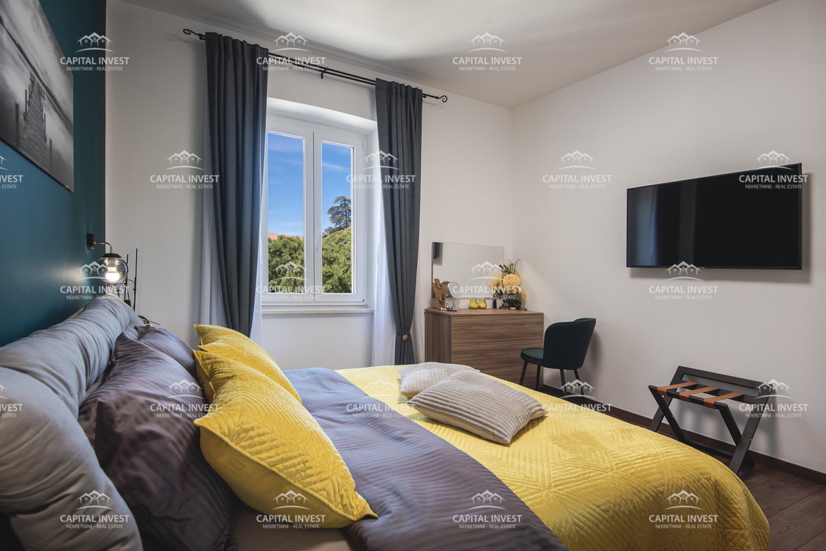 Appartamento, trilocale, Centro, Pula, Istria