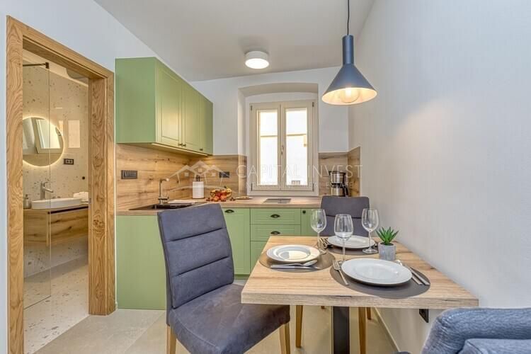 Casa in pietra a Orsera