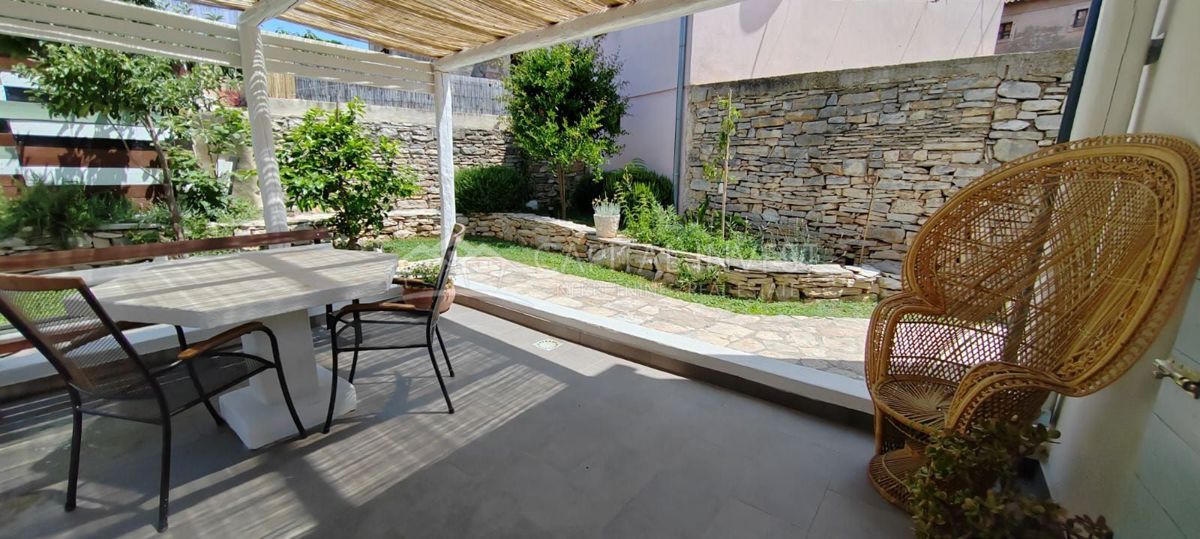 Casa ristrutturata con piscina, Galižana, Istria