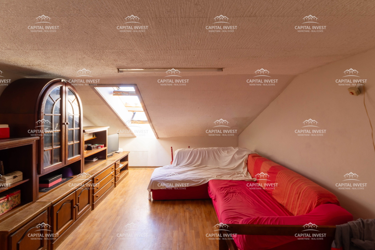 Appartamento quadrilocale, appartamento separato, Pola, Centro