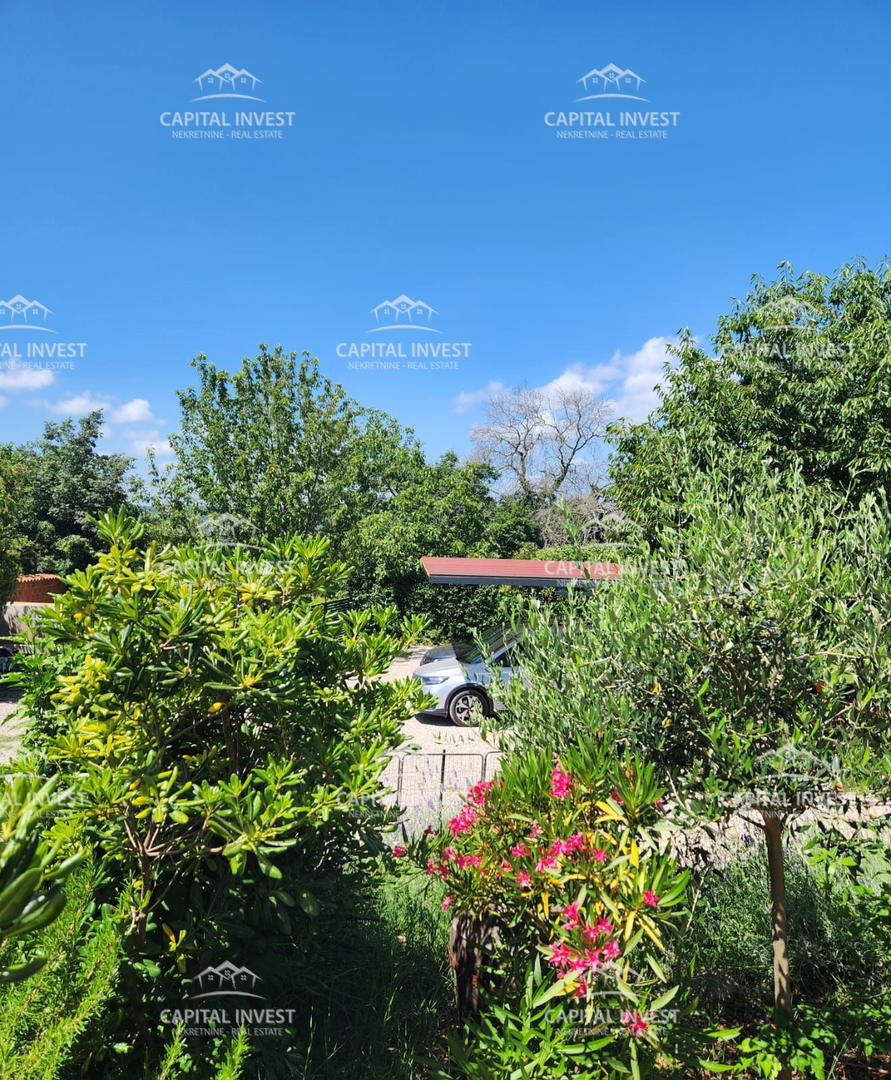 Due case, Terreno edificabile, Barban, Istra