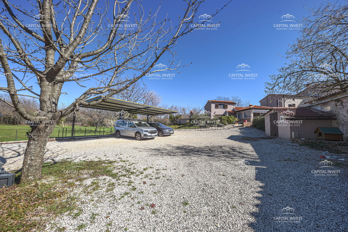 Due case, Terreno edificabile, Barban, Istra