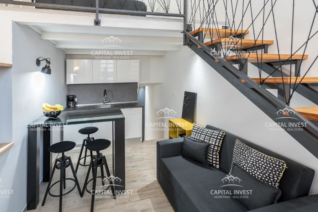 Casa con sei appartamenti, piscina, centro, Pula