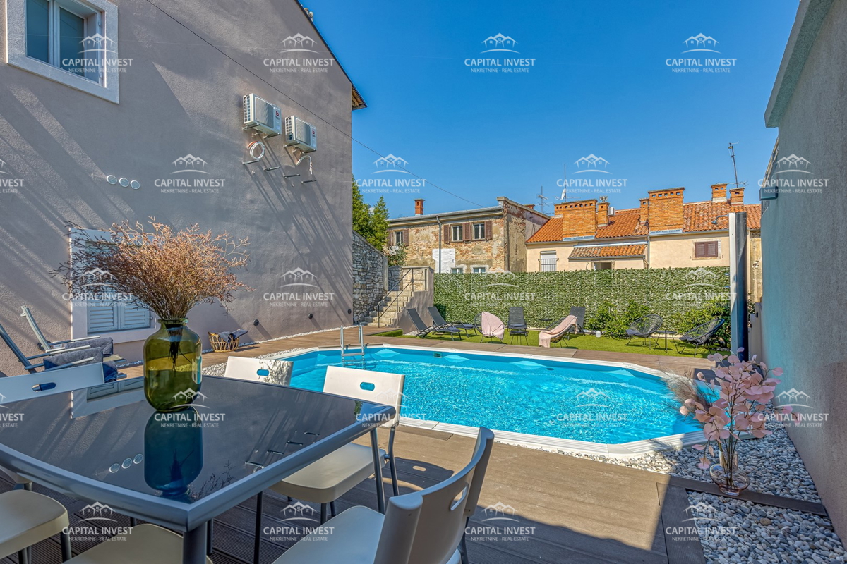 Casa con sei appartamenti, piscina, centro, Pula