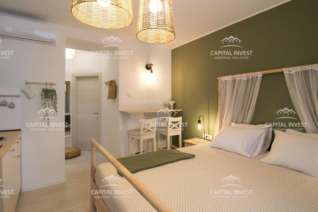 Casa con sei appartamenti, piscina, centro, Pula