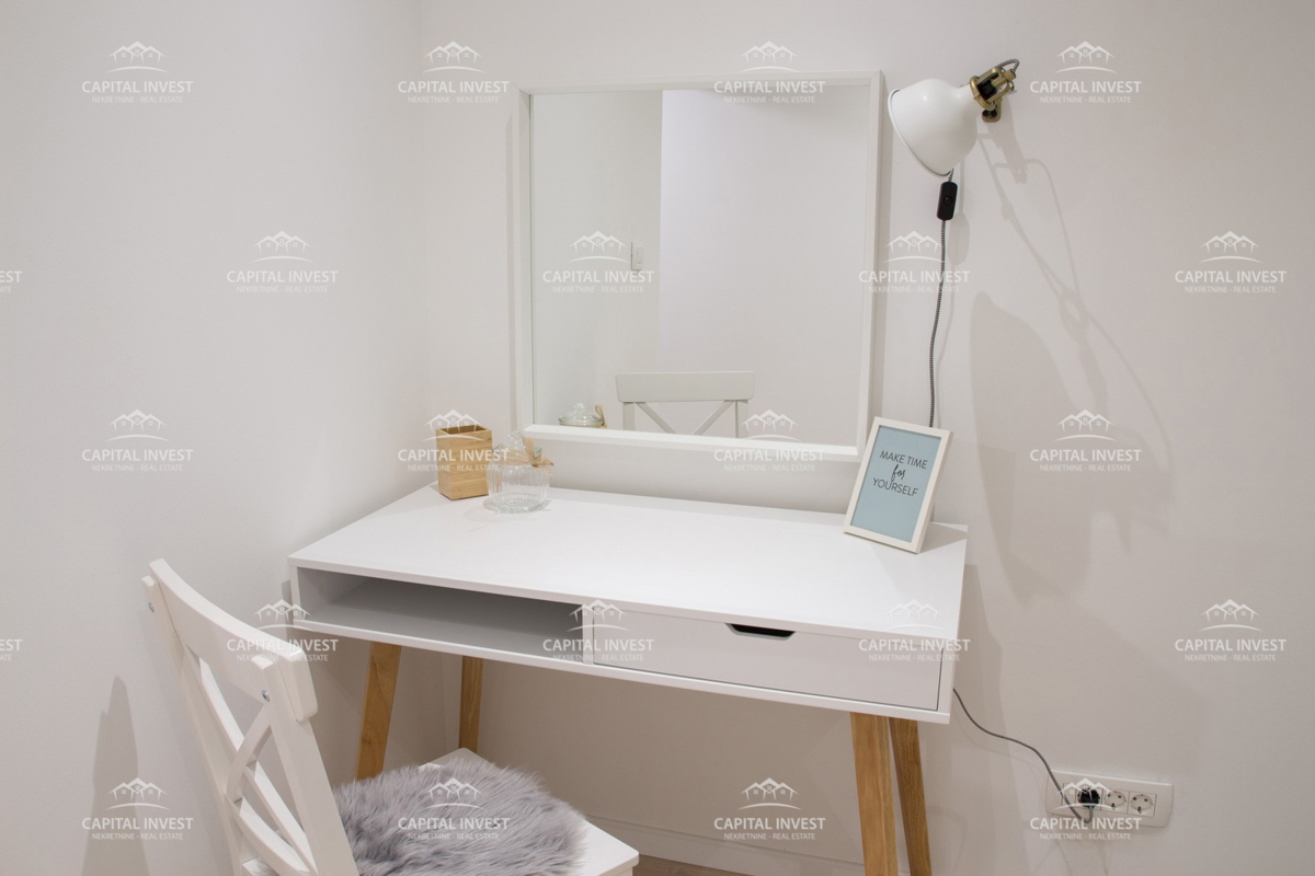 Casa con sei appartamenti, piscina, centro, Pula