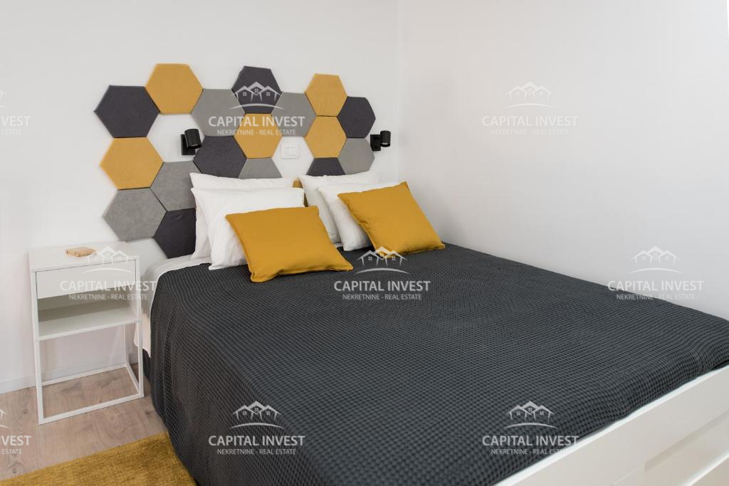 Casa con sei appartamenti, piscina, centro, Pula