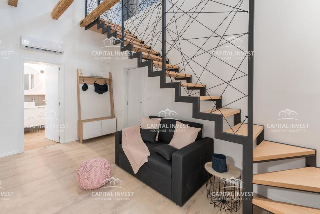 Casa con sei appartamenti, piscina, centro, Pula